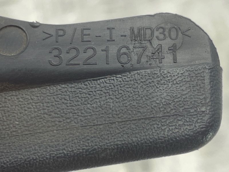 Спойлер колісної акри 32216741 Volvo XC60