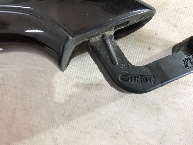 Ручка дверей зовнішня 4L0837205C Audi Q7