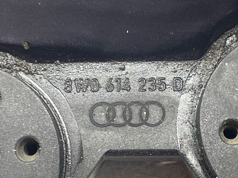 Опорний кронштейн блоку ABS 8W0614235D Audi A4 Allroad