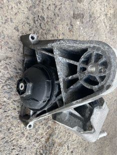Корпус масляного фільтра 03H115403T Volkswagen Touareg