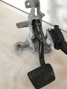 Педаль гальма 4M1723117B Audi Q7