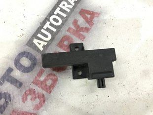 Антена безключового доступу (KESSY) 8K0907247 Audi A7 Audi A4, Audi A4 Allroad, Audi A5, Audi A6, Audi A7, Audi A8, Audi Q5, Audi RS5, Audi RS7, Audi S4, Audi S5, Audi S6, Audi S7, Audi S8, Audi SQ5