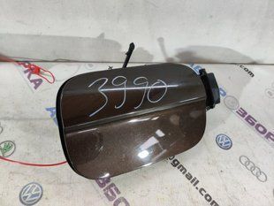 Корпус лючка кришки паливного бака в зборі 4L0809999A Audi Q7