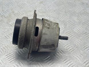 Опора / подушка двигуна 7P6199131 Volkswagen Touareg