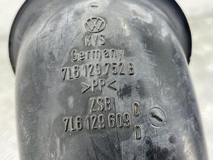 Патрубок воздушный 7L6129752B Audi Q7