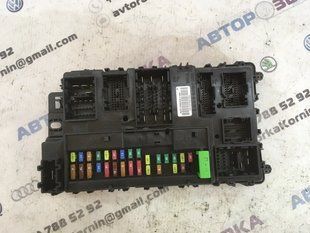 Блок запобіжників HU5T15604BCM Ford Edge