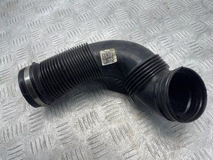 Патрубок воздушный 5Q0129654A Volkswagen Tiguan