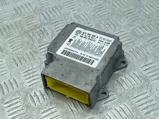 Блок керування подушками безпеки / SRS 4L0959655B Audi Q7