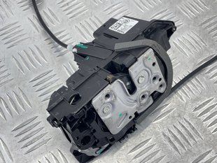 Замок передней двери 31440998 Volvo XC60