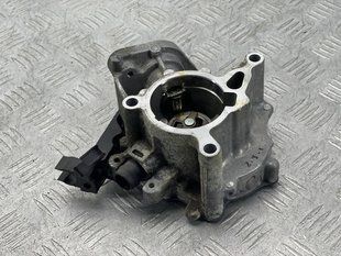 Вакуумний насос 06K145100BB Audi Q5