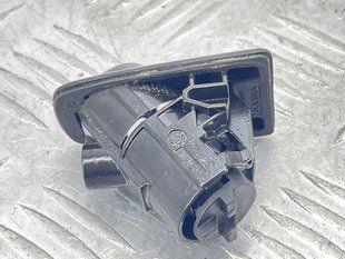 Личинка замка 31349905 Volvo XC90
