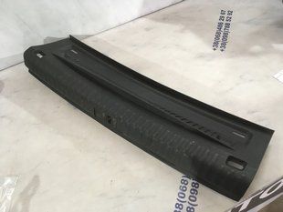 Накладка багажника 5N0863459 Volkswagen Tiguan