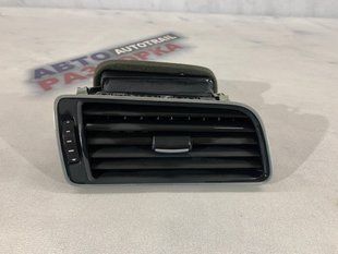 Дефлектор воздуховода 561819704 Volkswagen Passat