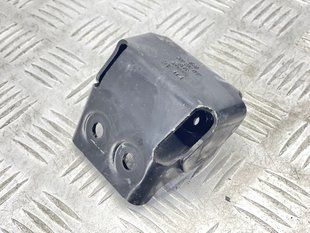 Кронштейн 4M0803692 Audi Q7