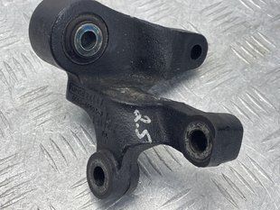 Кронштейн коробки передач DG936P093A Ford Fusion