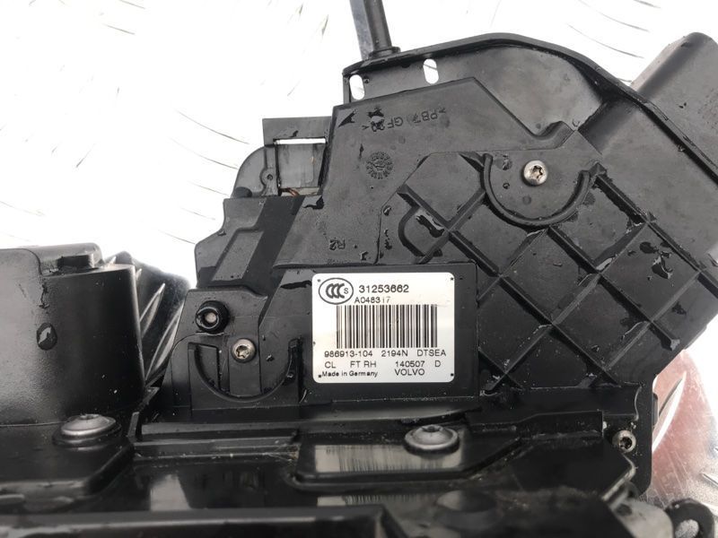 Замок дверей 31253660 Volvo XC60