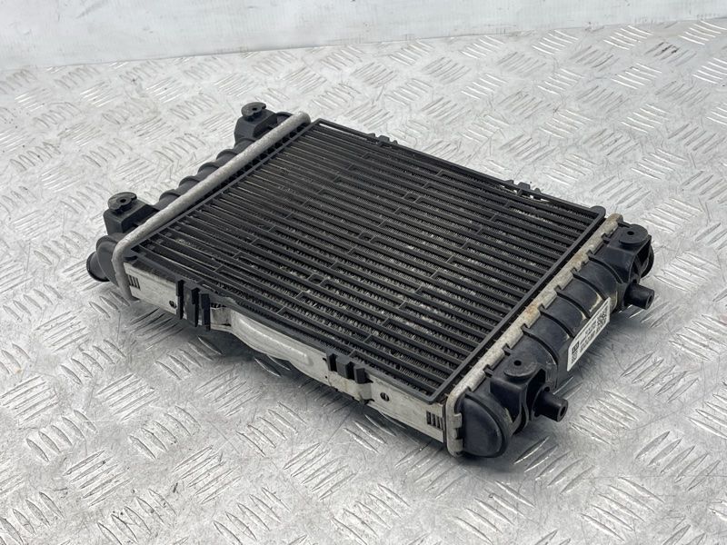 Радіатор охолодження двигуна додатковий 4M0121212D Audi Q7
