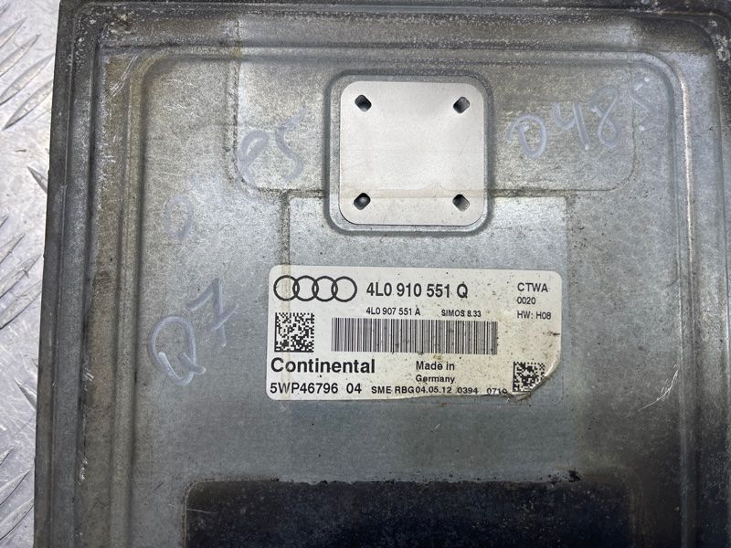 Блок керування двигуном 4L0910551Q Audi Q7