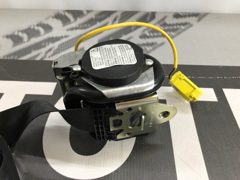 Ремінь безпеки 610042400 Volkswagen CC