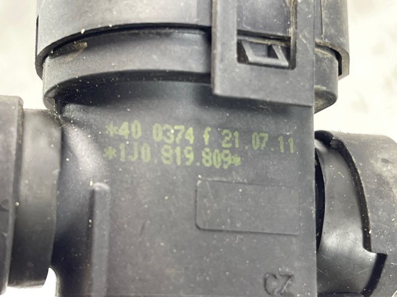 Шланг ОР з клапаном 7P6122157E Volkswagen Touareg