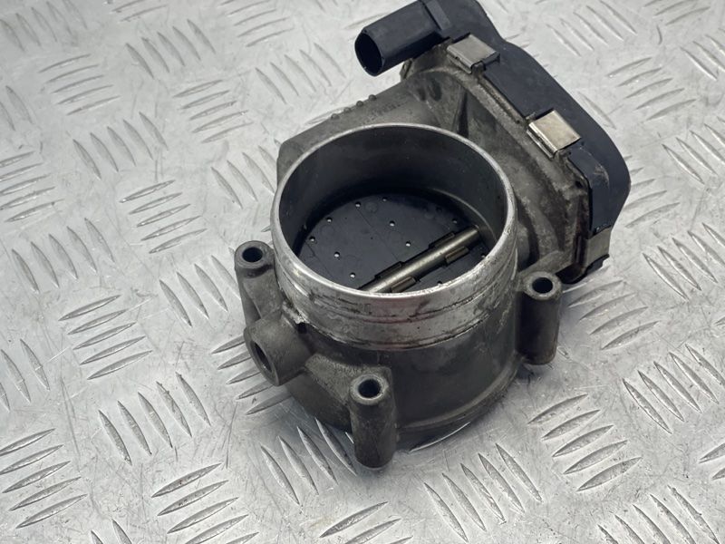 Дроссельная заслонка 03H133062A Volkswagen Touareg
