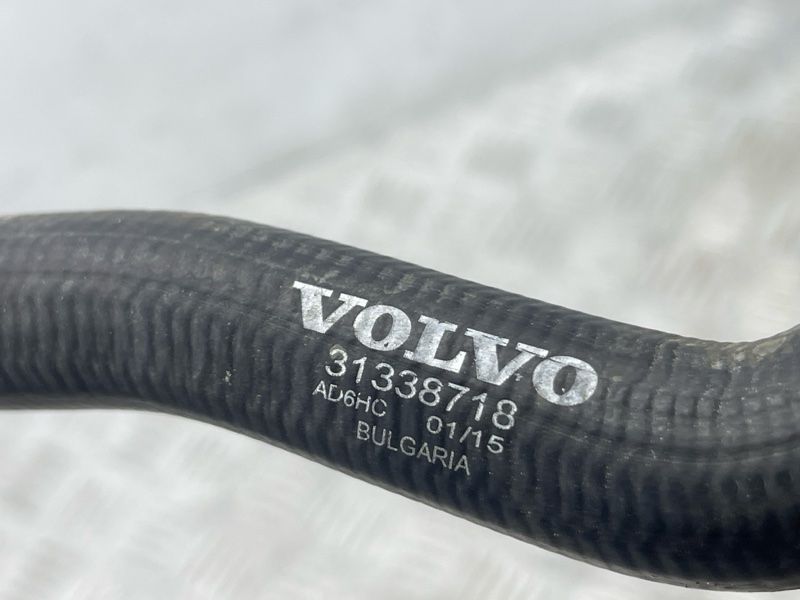 Шланг системи охолодження 31338718 Volvo XC90