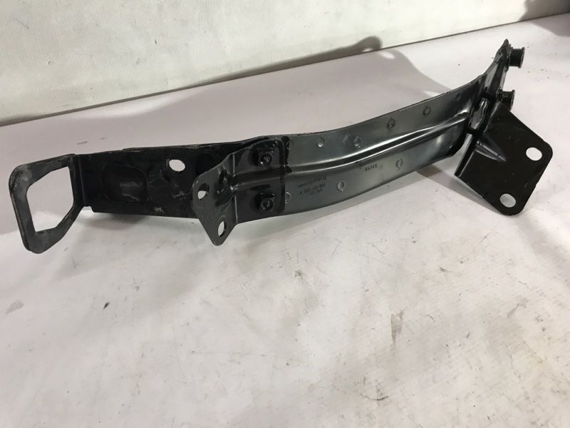 Опора лонжерона 4M0805351 Audi Q7