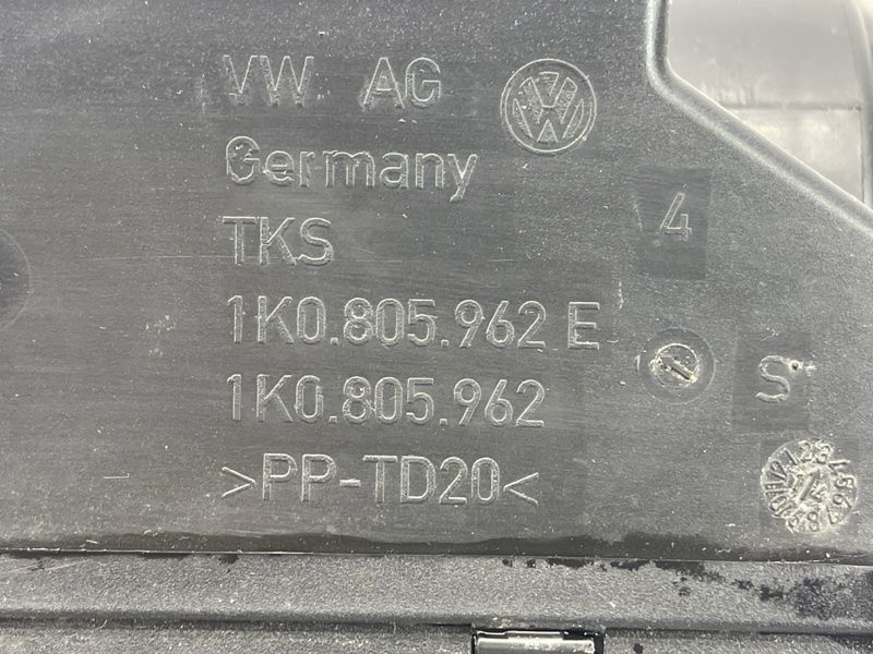 Повітропровід радіатора 1K0805962E Volkswagen Tiguan