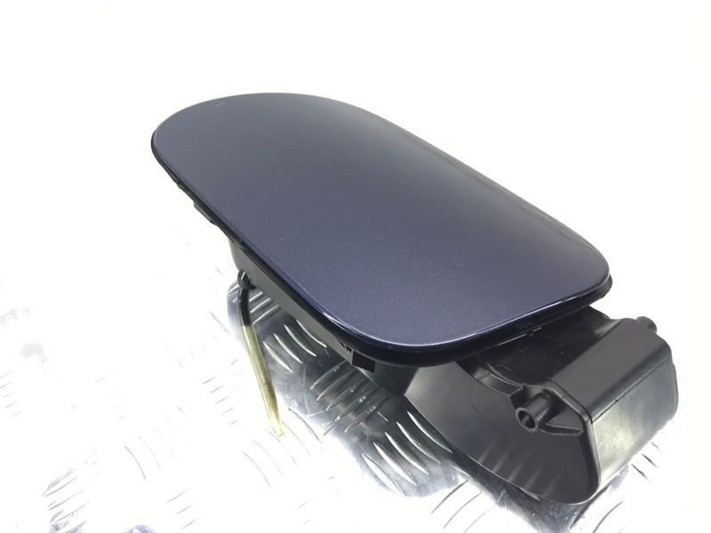 Корпус лючка кришки паливного бака в зборі 7P6809857A Volkswagen Touareg