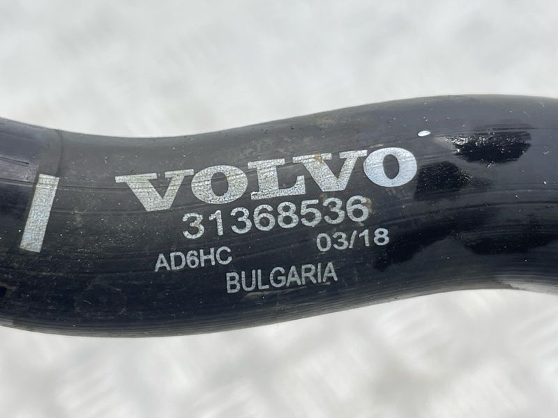 Патрубок 31368536 Volvo XC60