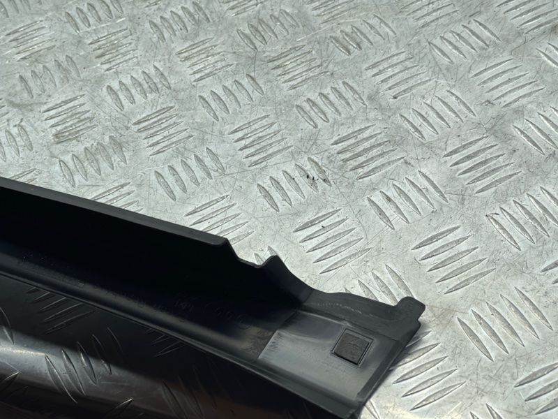 Накладка двери 4M0867588 Audi Q7