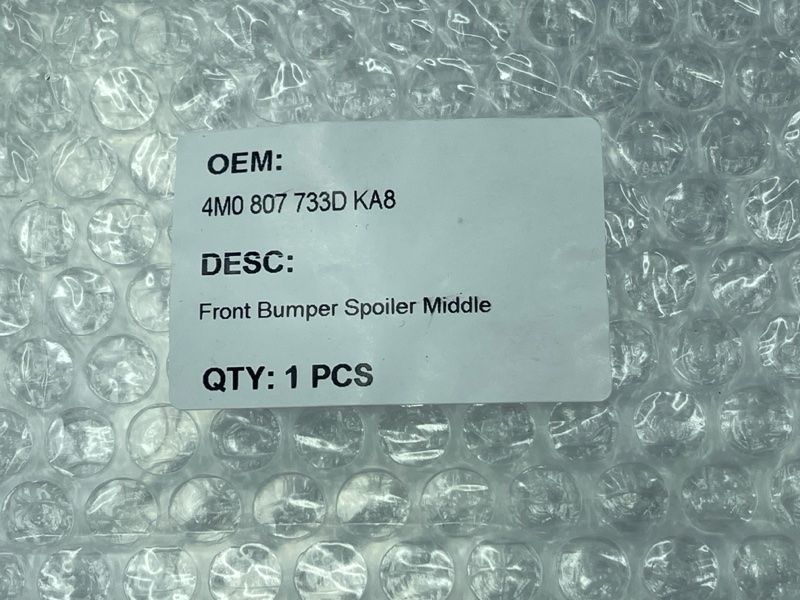 Спойлер переднего бампера 4M0807733DKA8 Audi Q7