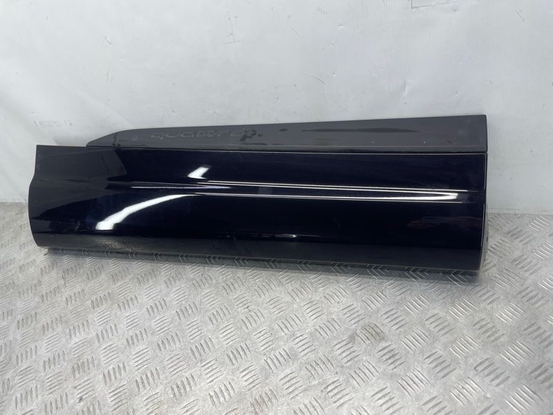 Накладка дверей 4M0853970G Audi Q7