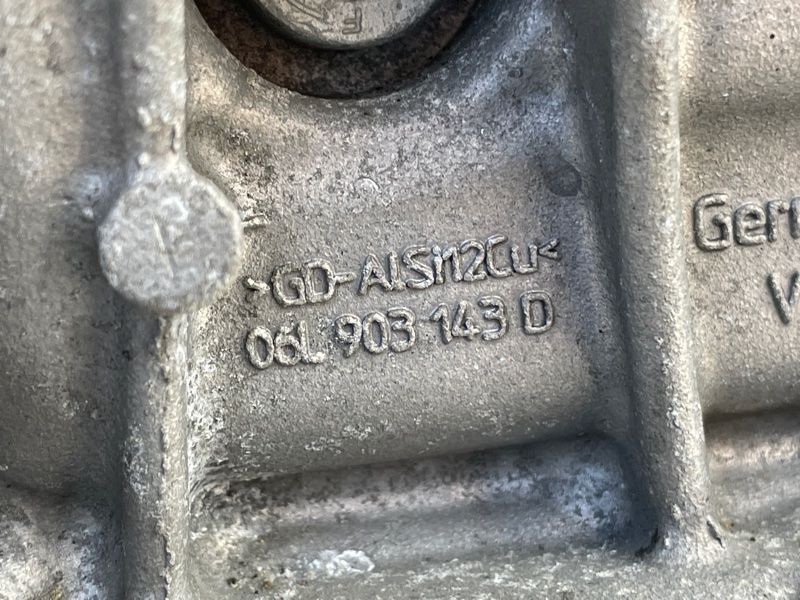 Кронштейн генератора и компрессора кондиционера 06L903143D Audi A4