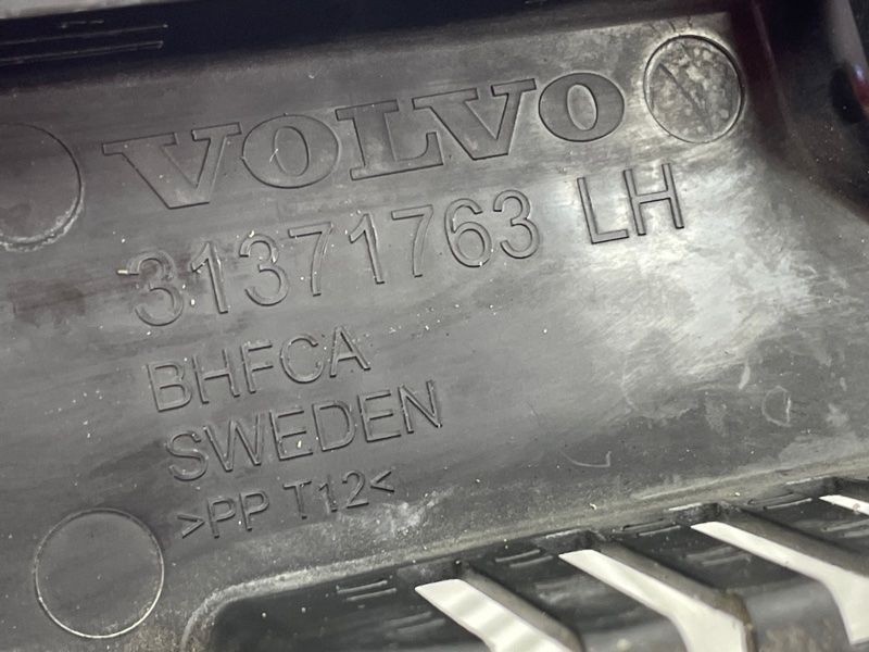 Накладка крила 31371763 Volvo XC90