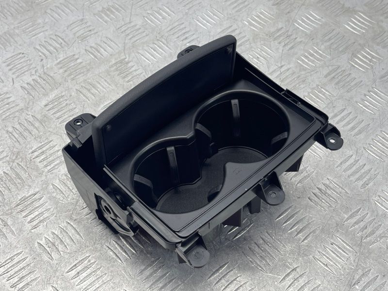 Подстаканник Audi A6