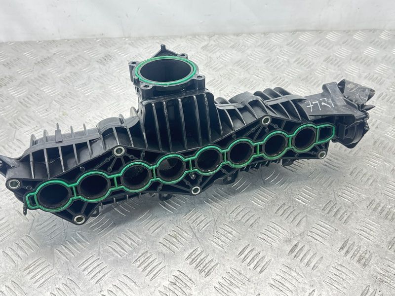 Колектор впускний 32257808 Volvo XC60