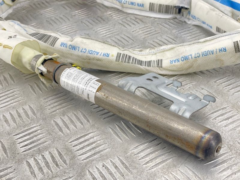 Шторка безопасности боковая / Airbag 4G5880742E Audi A6