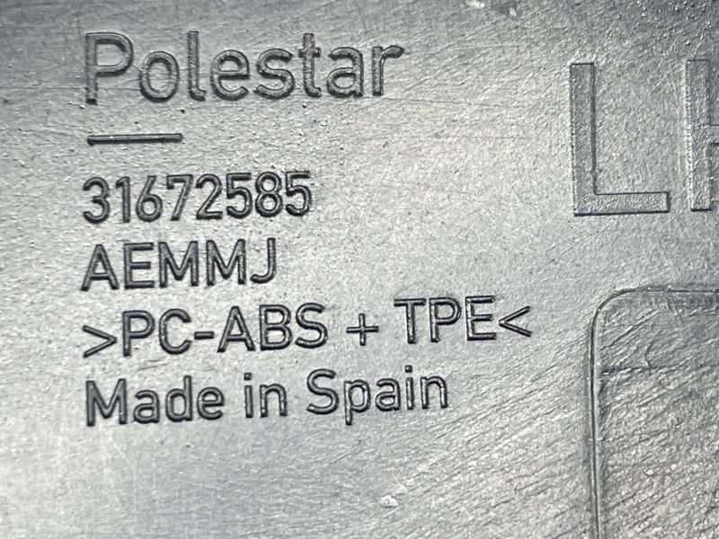 Молдинг лобового стекла 31672585 Polestar 2
