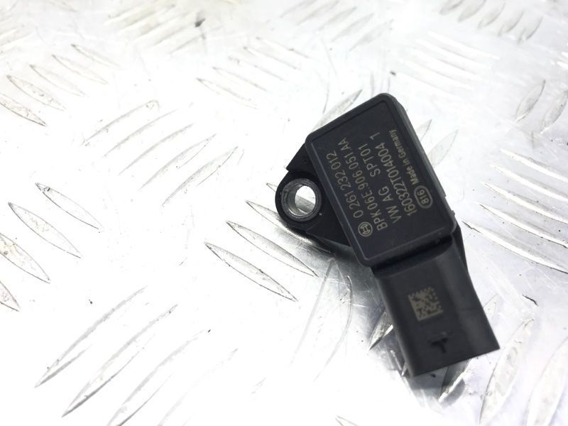 Датчик абсолютного тиску (MAP) 06E906051AA Audi Q7 Audi A6, Audi A7, Audi A8, Audi Q7, Audi Q8, Audi RS3, Audi RS5, Audi S5, Audi S5 Sportback, Audi S8, Audi SQ7, Audi SQ8, Audi TT