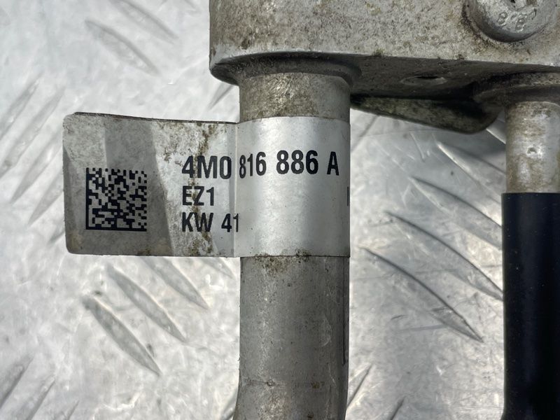 Трубка кондиціонера 4M0816886A Audi Q7