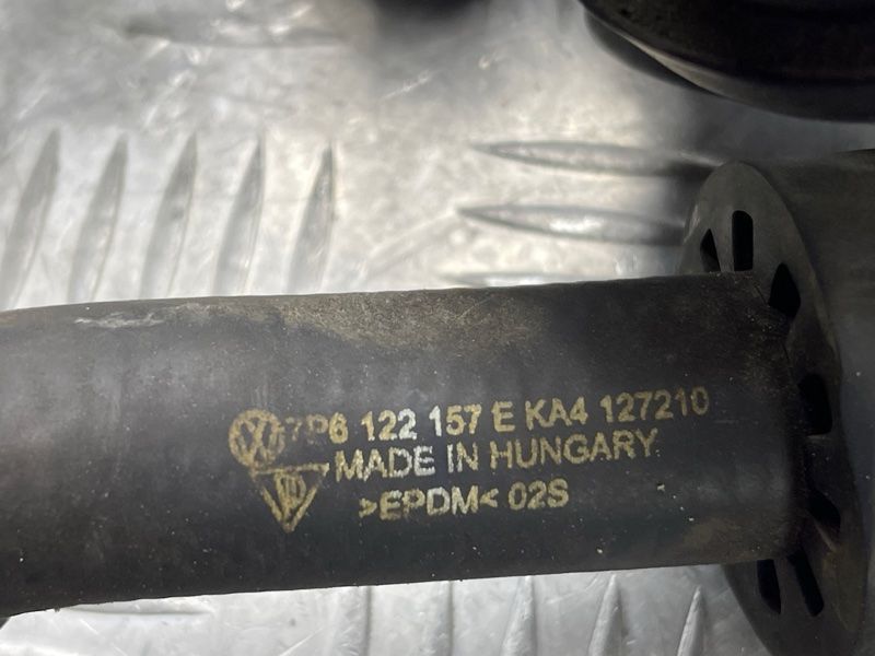 Шланг ОР з клапаном 7P6122157E Volkswagen Touareg