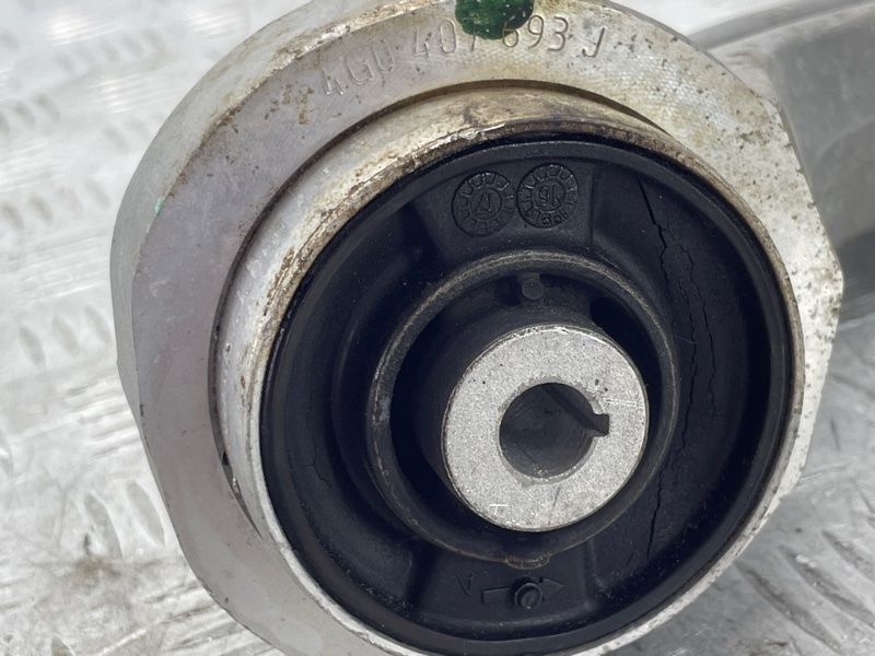 Важіль передньої підвіски поперечний нижній 4G0407695 Audi A7
