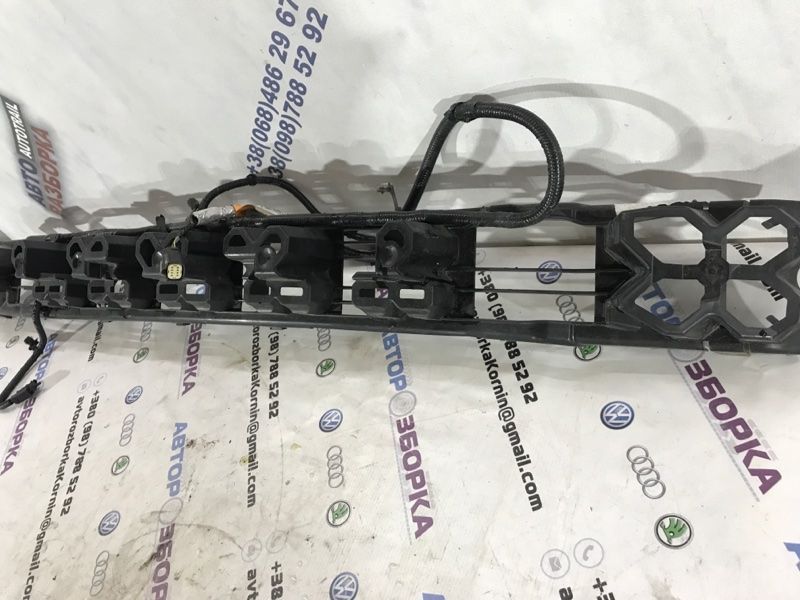 Абсорбер переднего бампера FT4Z17C882A Ford Edge
