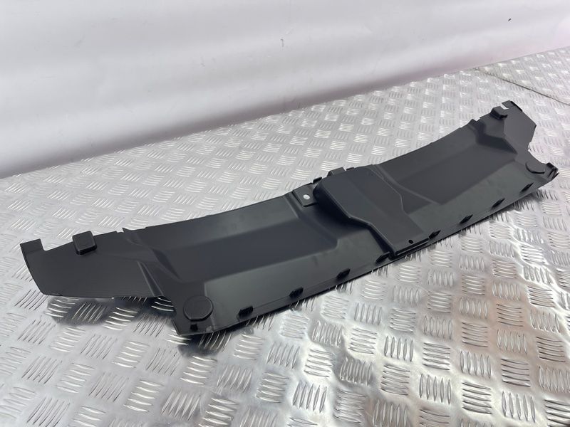 Накладка радіатора 4G0807081D Audi A6