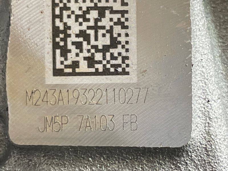 Масляный насос КП JM5P7A103FB Ford Edge