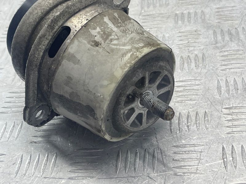 Опора / Подушка двигателя 7P6199131 Volkswagen Touareg