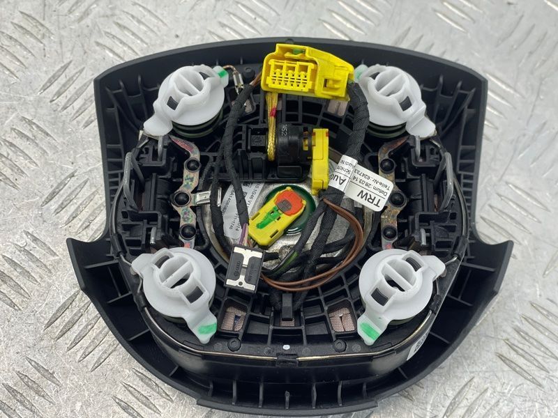 Подушка в кермо / airbag 8R0880201J Audi Q5
