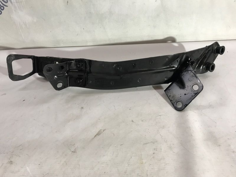 Опора лонжерона 4M0805351 Audi Q7