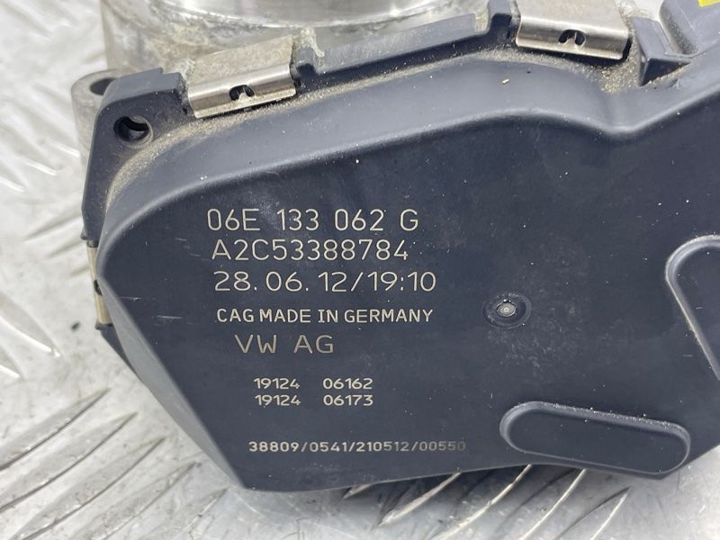 Дроссельная заслонка 06E133062G Audi Q7